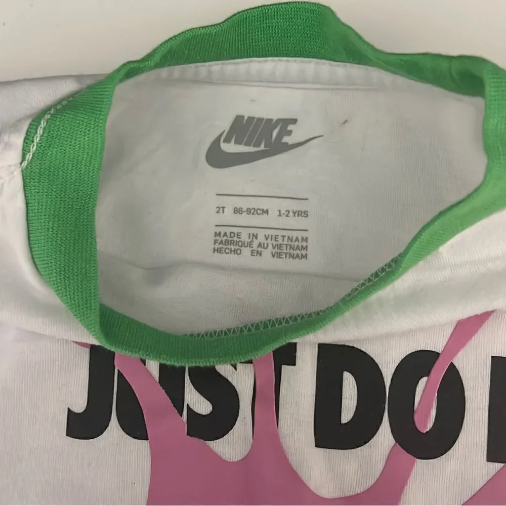 Nike 2 Piece Set